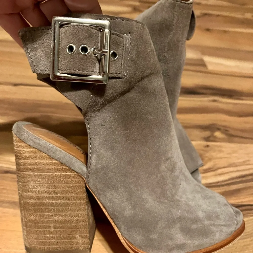 Jeffrey Campbell Brianna platform sandals …worn maybe twice - Picture 3 of 6